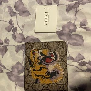 Gucci Tiger Wallet, 100 % Authentic